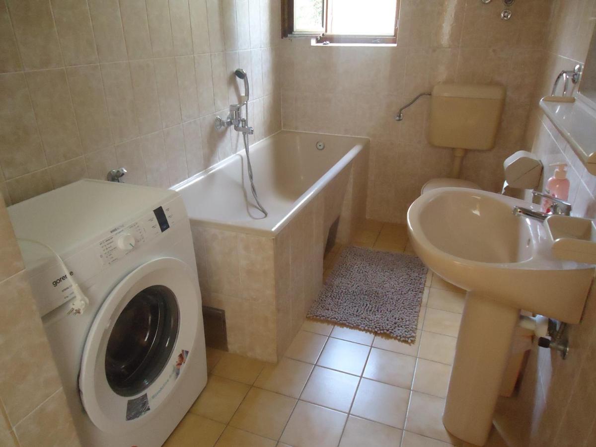 Apartment Kate Трогир Екстериор снимка